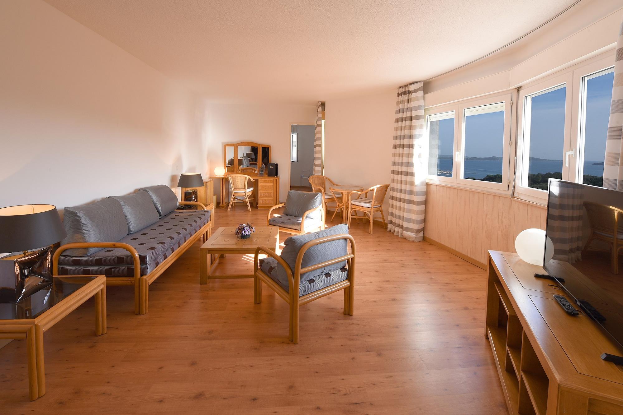 Hotel Le Tilbury Porto-Vecchio  Exterior foto